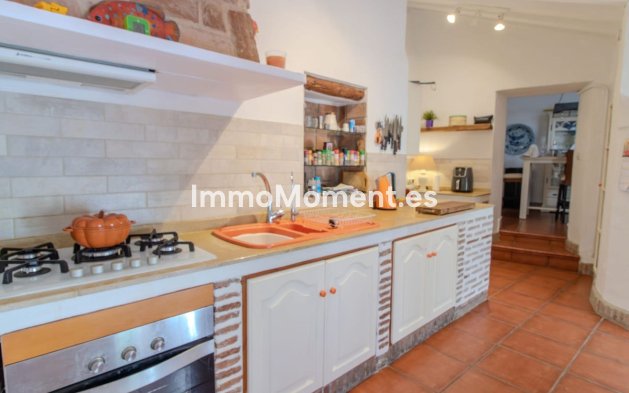 Wiederverkauf - Reihenhaus -   Inländisch - Alora