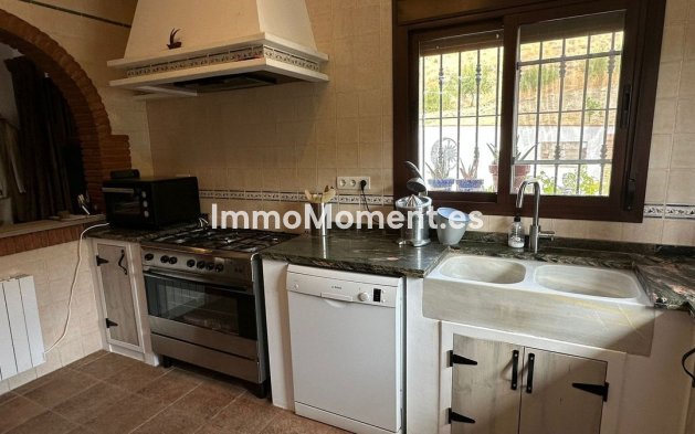 Resale - Villa - Inland  - Alora