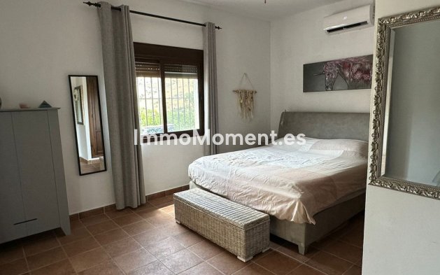 Resale - Villa - Inland  - Alora
