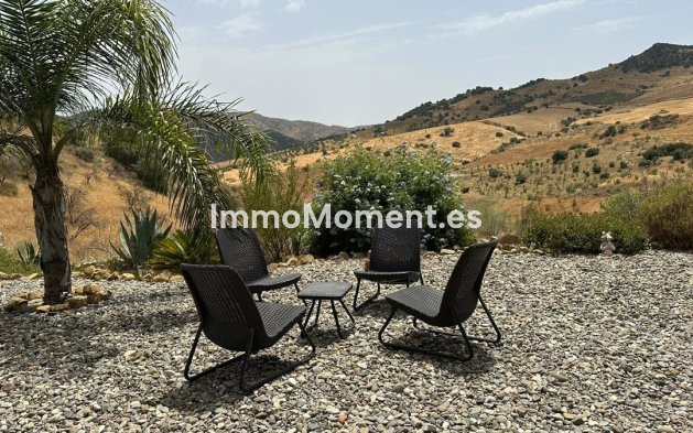 Resale - Villa - Inland  - Alora