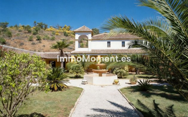 Reventa - Casa de campo - Interior  - Almogía