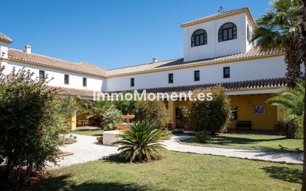 Reventa - Casa de campo - Interior  - Almogía