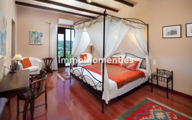 Reventa - Casa de campo - Interior  - Almogía