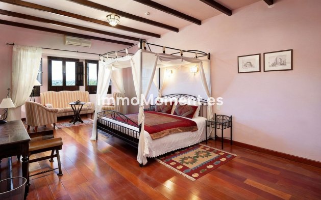 Reventa - Casa de campo - Interior  - Almogía