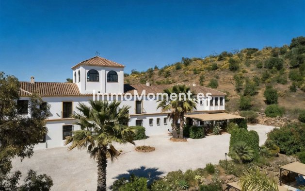 Reventa - Casa de campo - Interior  - Almogía