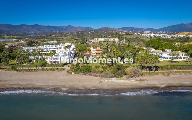 Wiederverkauf - Villa - Estepona  - New Golden Mile