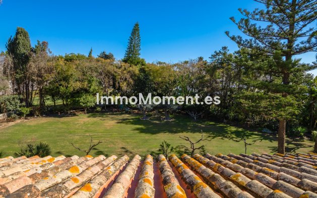 Wiederverkauf - Villa - Estepona  - New Golden Mile