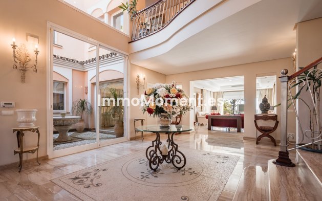 Wiederverkauf - Villa - Estepona  - New Golden Mile