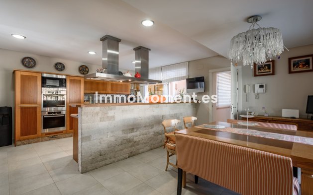 Wiederverkauf - Villa - Estepona  - New Golden Mile