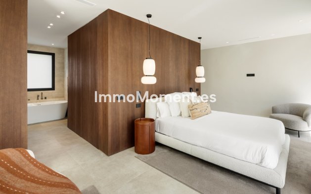 Revente - Villa - Marbella - Nueva Andalucía