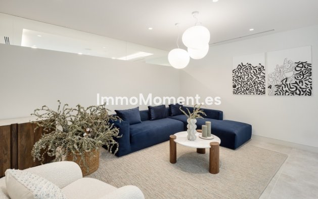 Revente - Villa - Marbella - Nueva Andalucía