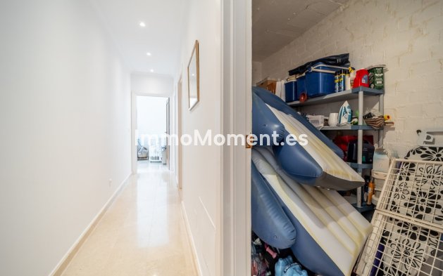 Wiederverkauf - Villa -   Inländisch - Istán