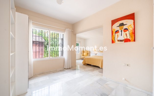 Wiederverkauf - Villa - Marbella - El Rosario