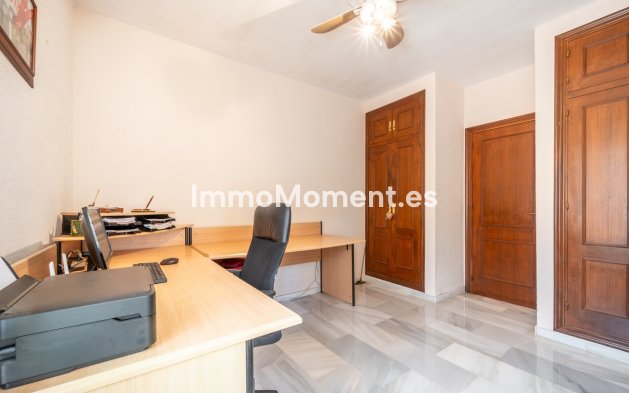 Wiederverkauf - Villa - Marbella - El Rosario