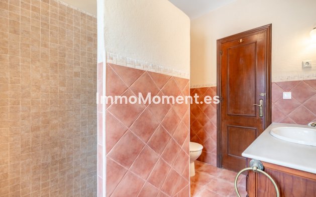 Wiederverkauf - Villa - Marbella - El Rosario