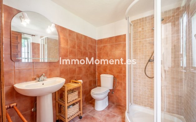 Wiederverkauf - Villa - Marbella - El Rosario