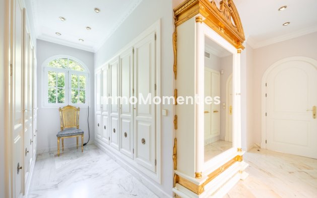 Wiederverkauf - Villa - Marbella - The Golden Mile