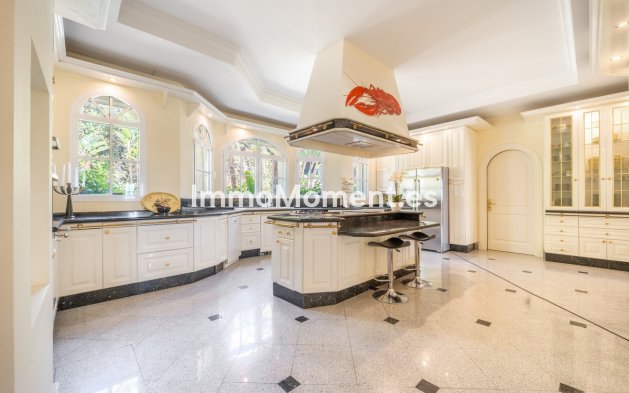 Wiederverkauf - Villa - Marbella - The Golden Mile