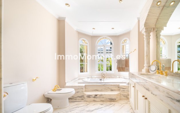 Wiederverkauf - Villa - Marbella - The Golden Mile