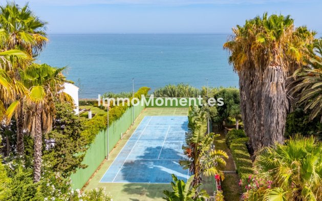 Resale - Villa - Estepona - Estepona Centro