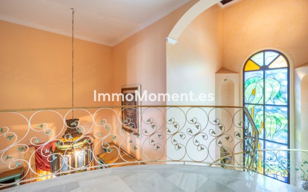 Resale - Villa - Estepona - Estepona Centro