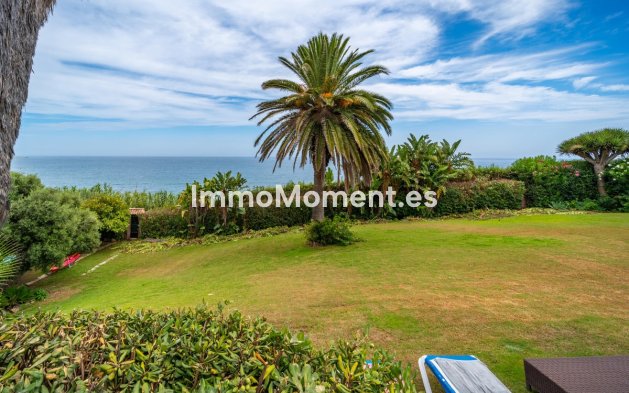 Resale - Villa - Estepona - Estepona Centro