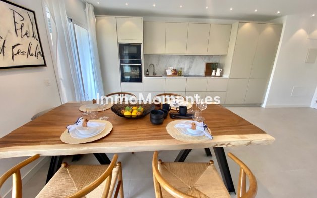 Resale - Apartment - Benahavís - La Quinta