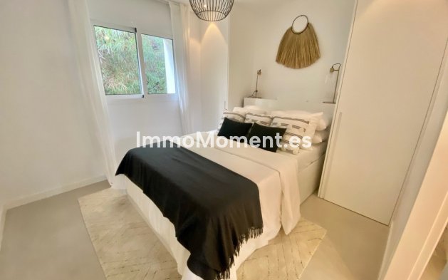 Resale - Apartment - Benahavís - La Quinta