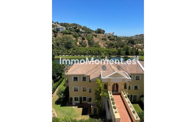 Resale - Apartment - Benahavís - La Quinta