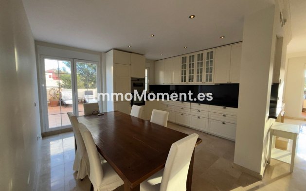 Revente - Appartement - Marbella - Nueva Andalucía