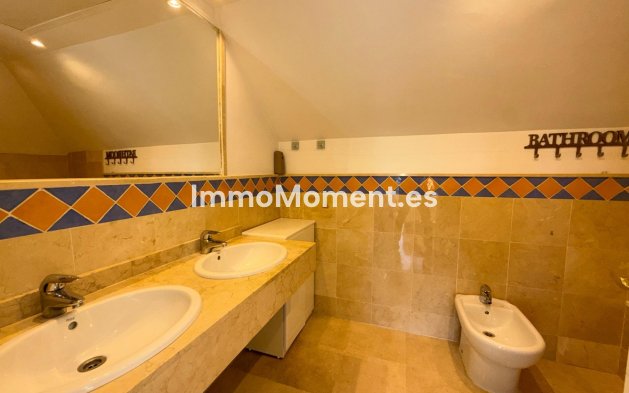 Revente - Appartement - Marbella - Nueva Andalucía