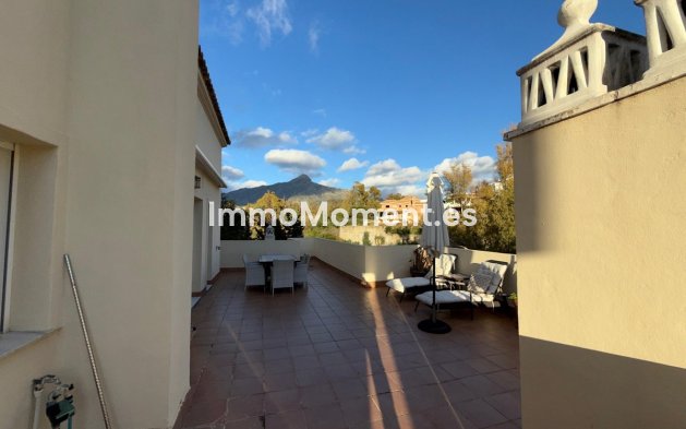 Revente - Appartement - Marbella - Nueva Andalucía