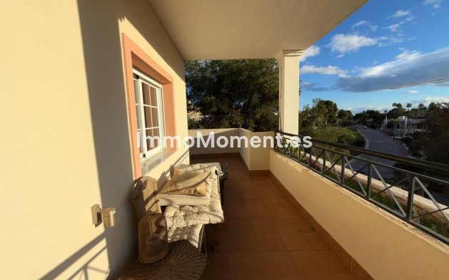Revente - Appartement - Marbella - Nueva Andalucía