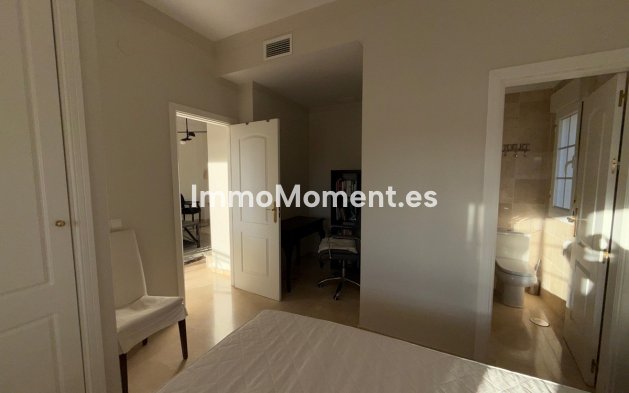 Revente - Appartement - Marbella - Nueva Andalucía