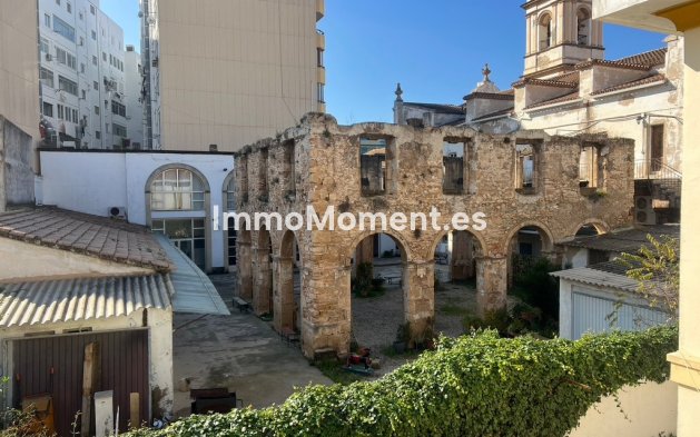 Resale - Villa - Denia - Denia Centro