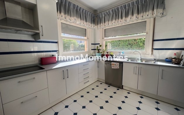 Resale - Villa - Denia - Denia Centro