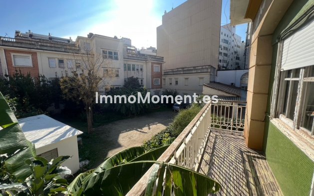 Resale - Villa - Denia - Denia Centro