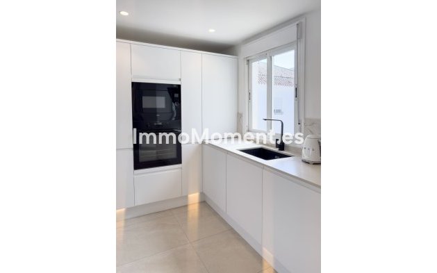Wiederverkauf - Wohnung - Marbella - Puerto Banús