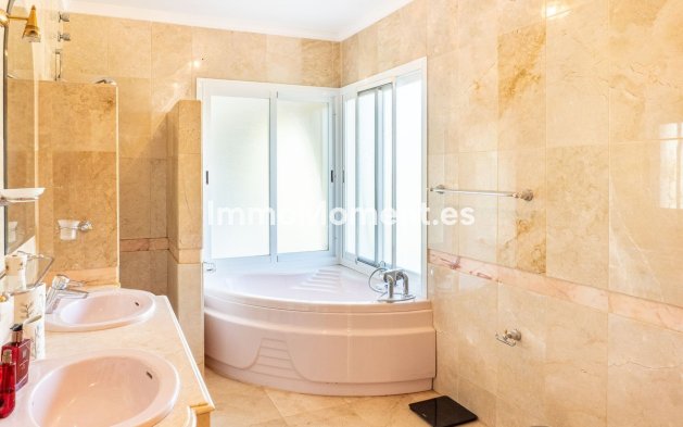 Bestaande woning - Villa - Estepona  - New Golden Mile