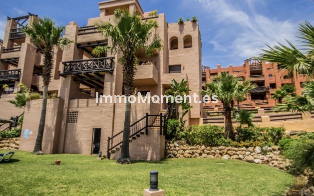 Resale - Apartment - Manilva - La Duquesa