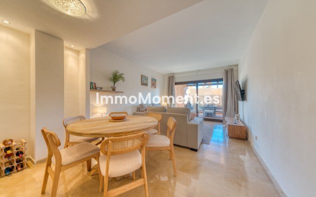 Resale - Apartment - Manilva - La Duquesa