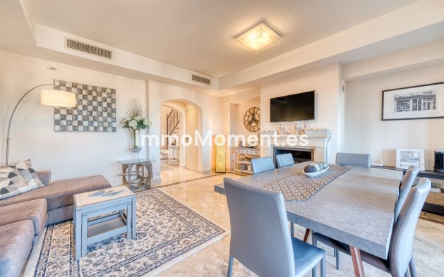 Revente - Maison mitoyenne - Estepona  - Estepona Centro