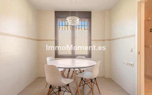 Revente - Maison mitoyenne - Estepona  - Estepona Centro
