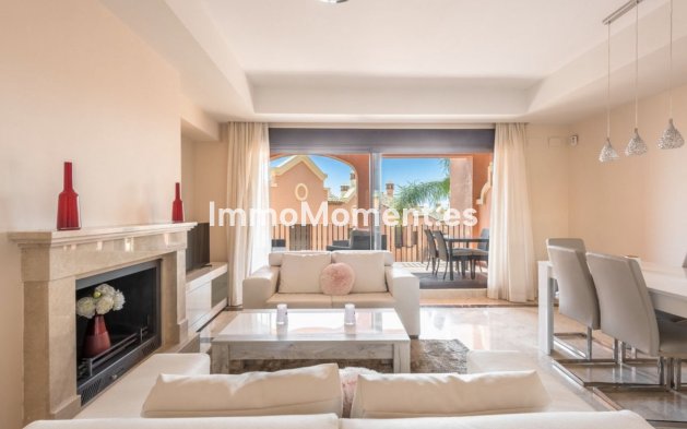 Revente - Maison mitoyenne - Estepona  - Estepona Centro