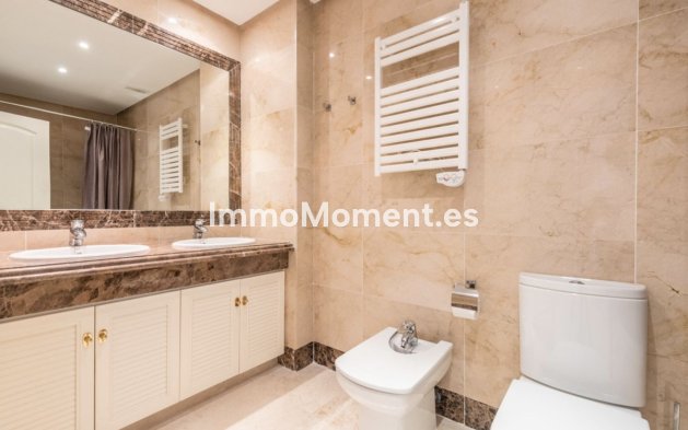 Revente - Maison mitoyenne - Estepona  - Estepona Centro