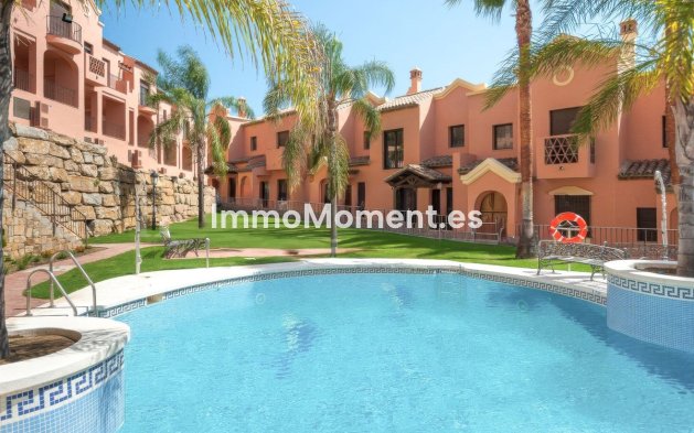 Revente - Maison mitoyenne - Estepona  - Estepona Centro
