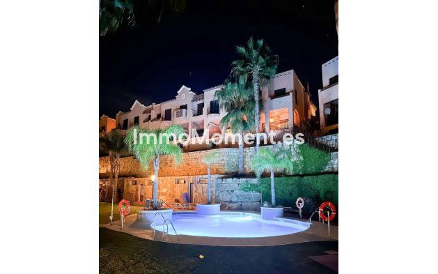 Revente - Maison mitoyenne - Estepona  - Estepona Centro