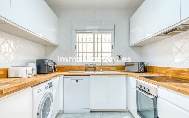 Revente - Villa - Estepona  - New Golden Mile