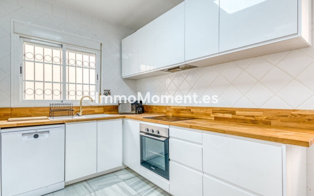 Revente - Villa - Estepona  - New Golden Mile