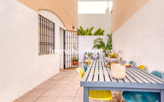 Revente - Villa - Estepona  - New Golden Mile